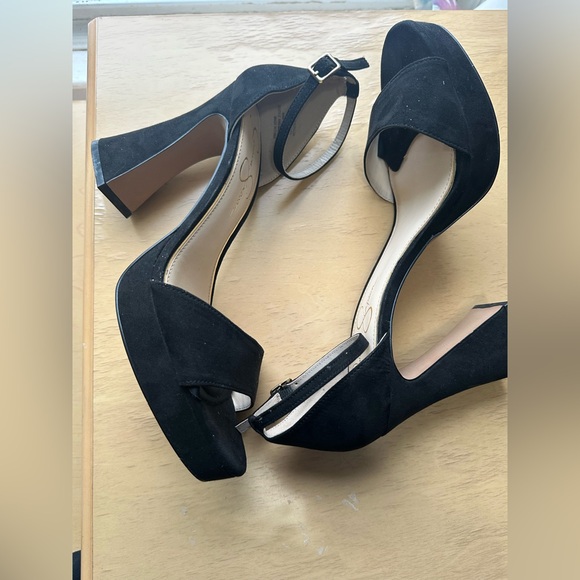 Jessica Simpson Black Platform Heels - Picture 7 of 15